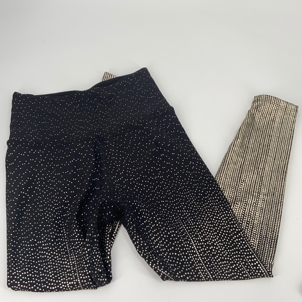 beyond yoga drip dot leggings